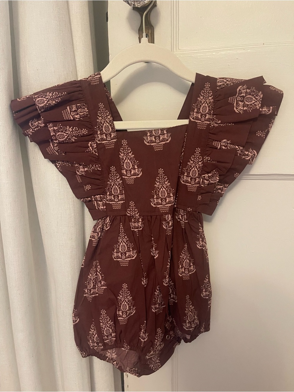 Kate Quinn Brown Printed Ruffle Strap Bubble